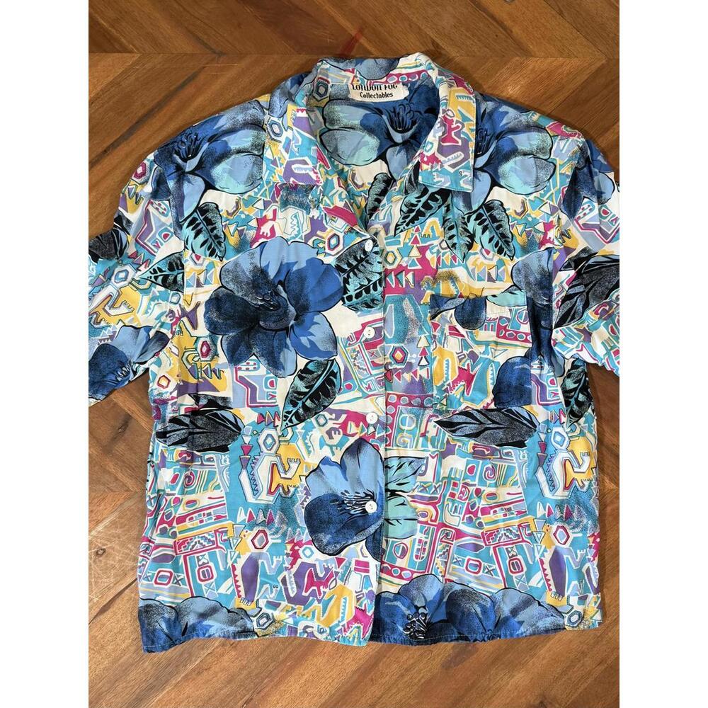 Vintage 90s Hawaiian Floral Shirt • Grandmacore Tropical Viscose Blouse